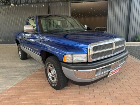 RAM 1500 V8 1995 4.000.milhas