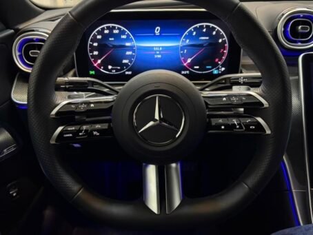 MERCEDES-BENZ C 300 HÍBRIDO AMG 2025